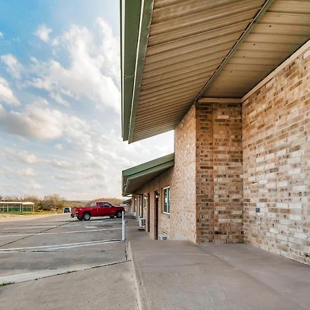 Oyo Hotel Three Rivers Tx Hwy 72 Simmons 외부 사진