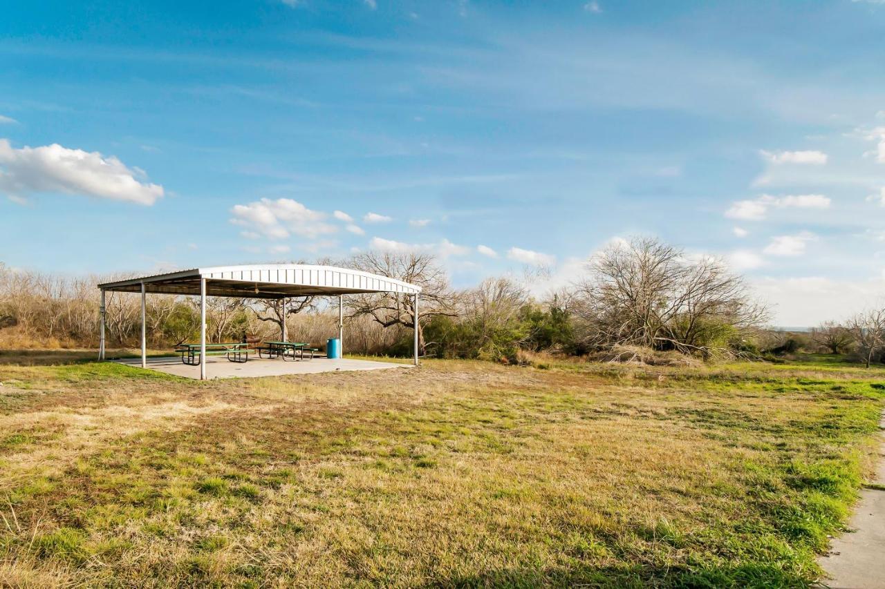 Oyo Hotel Three Rivers Tx Hwy 72 Simmons 외부 사진