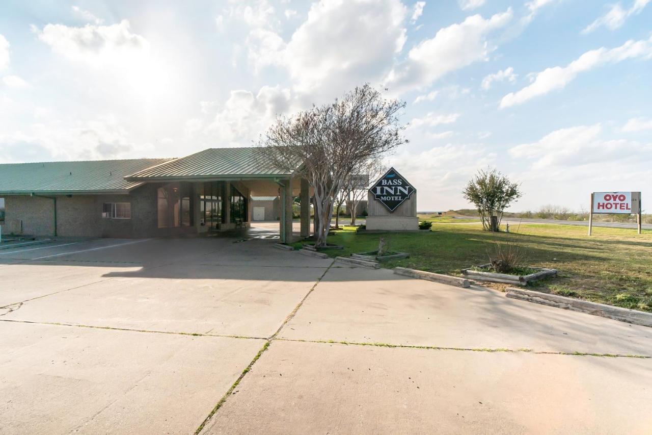 Oyo Hotel Three Rivers Tx Hwy 72 Simmons 외부 사진